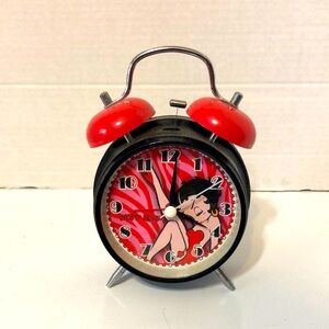 BETTY BOOP ALARM CLOCK KING FEATURES 2014 WORKS LIKE NEW CONDITION